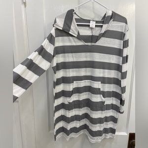 Merona gray and white striped light weight shirt